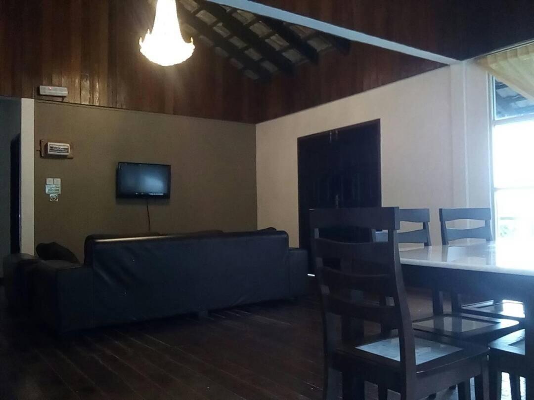 J Residence Kampong Kundassan Buitenkant foto